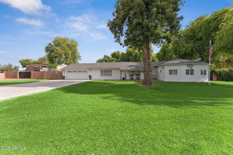 7119 Banff Ln, Peoria, AZ 85381