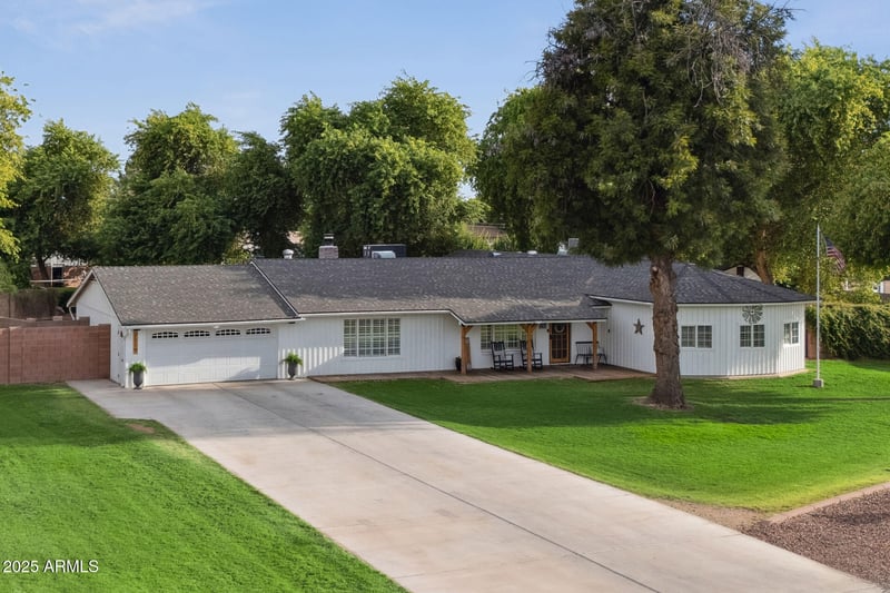 7119 Banff Ln, Peoria, AZ 85381