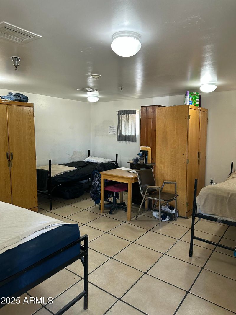 7119 N 67th Ave, Glendale, AZ 85301