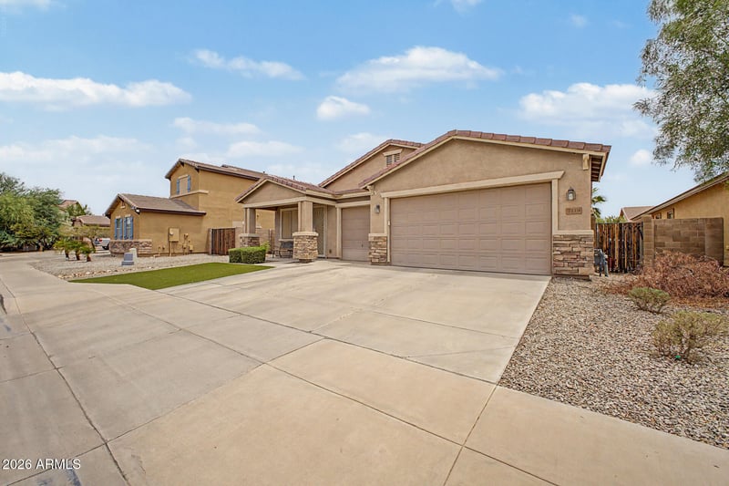 7119 S 68th Dr, Laveen, AZ 85339