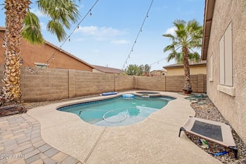 7119 68th Dr, Laveen, AZ 85339