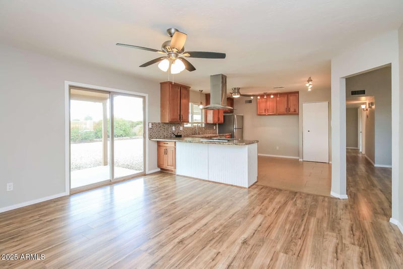 712 34th St, Mesa, AZ 85204