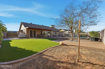 712 Loughlin Dr, Chandler, AZ 85225
