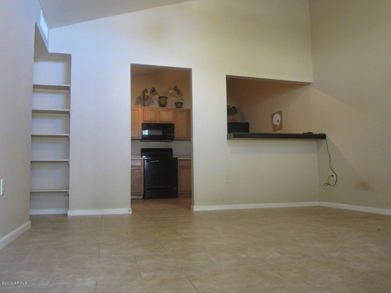 712 N Santa Barbara St #8, Mesa, AZ 85201