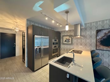 7120 Kierland Blvd #404, Scottsdale, AZ 85254