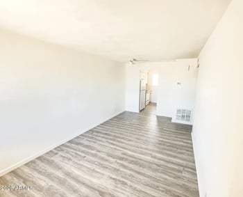 7120 66th Dr, Glendale, AZ 85301