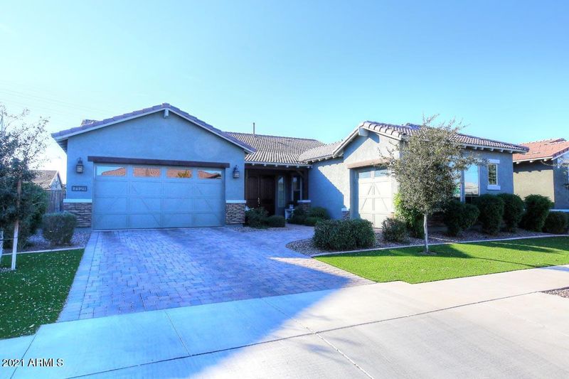 7121 E Posada Ave, Mesa, AZ 85212
