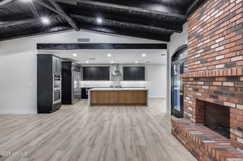 7122 Redfield Rd, Peoria, AZ 85381