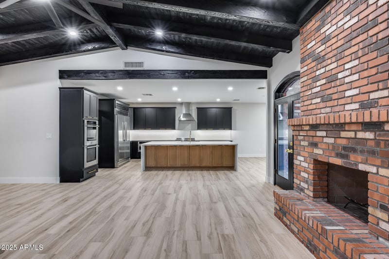 7122 Redfield Rd, Peoria, AZ 85381