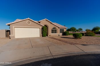 7123 N 82nd Ln, Glendale, AZ 85303