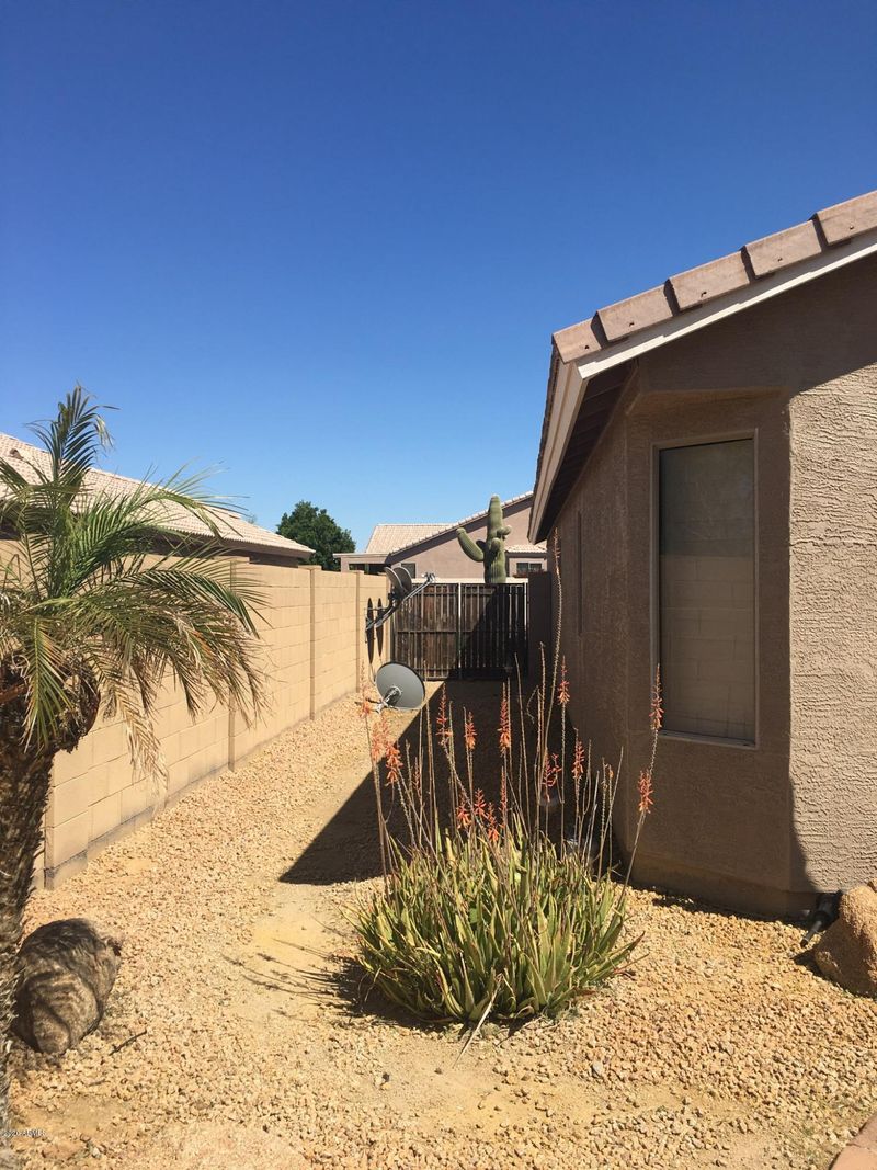 7124 S 24th Ln, Phoenix, AZ 85041