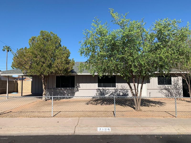 7124 S 7th Pl, Phoenix, AZ 85042