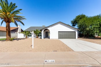 7126 Jenan Dr, Peoria, AZ 85345