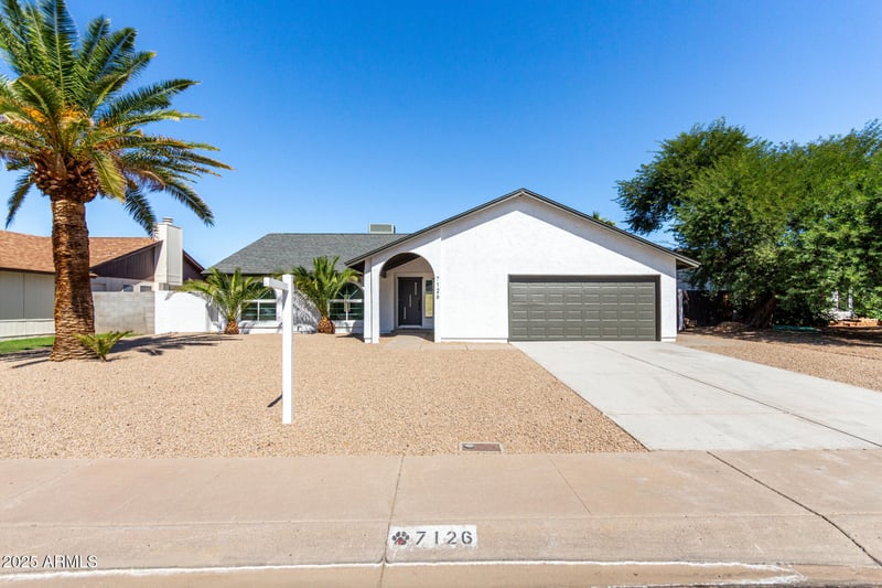 7126 Jenan Dr, Peoria, AZ 85345