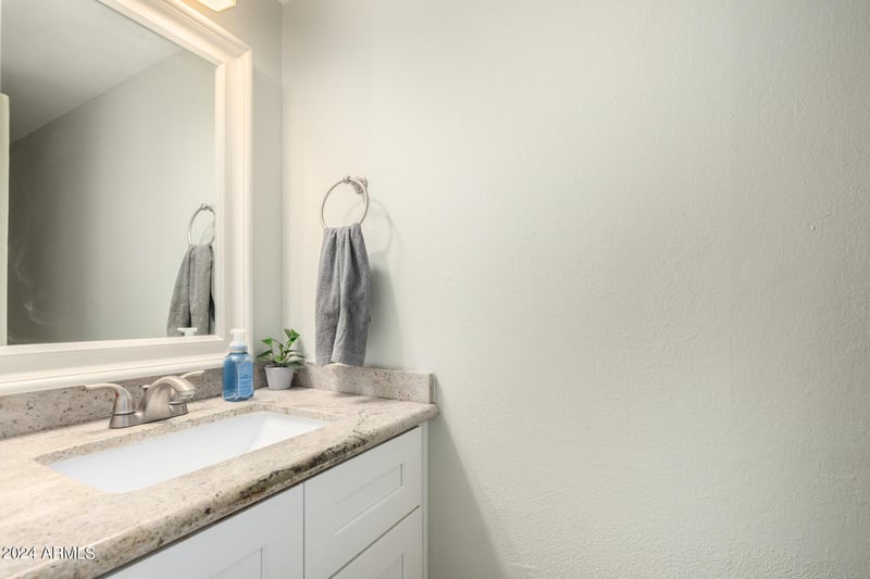 7126 N 19th Ave #101, Phoenix, AZ 85021