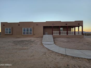 7126 Wintersburg Rd, Tonopah, AZ 85354