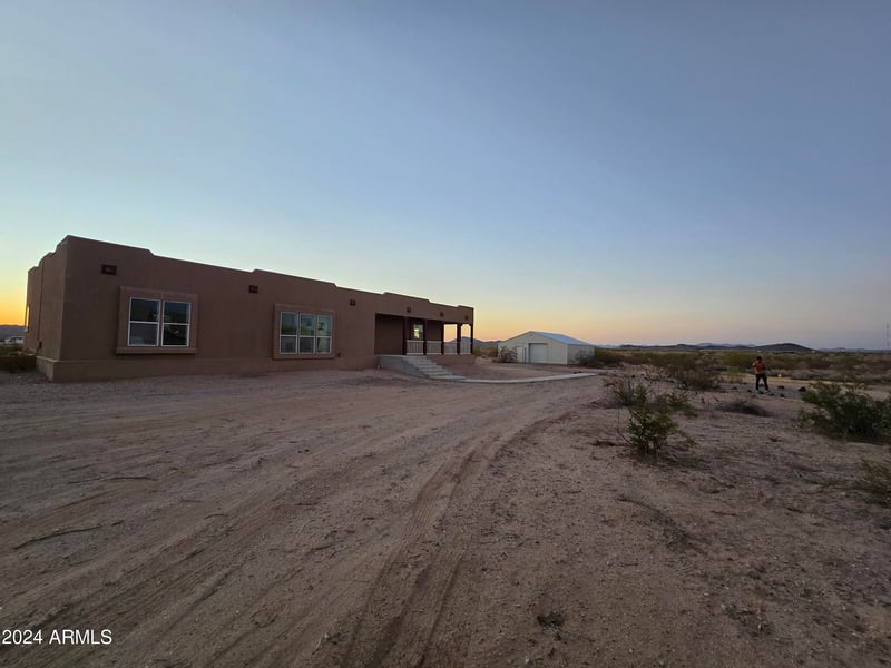 7126 Wintersburg Rd, Tonopah, AZ 85354