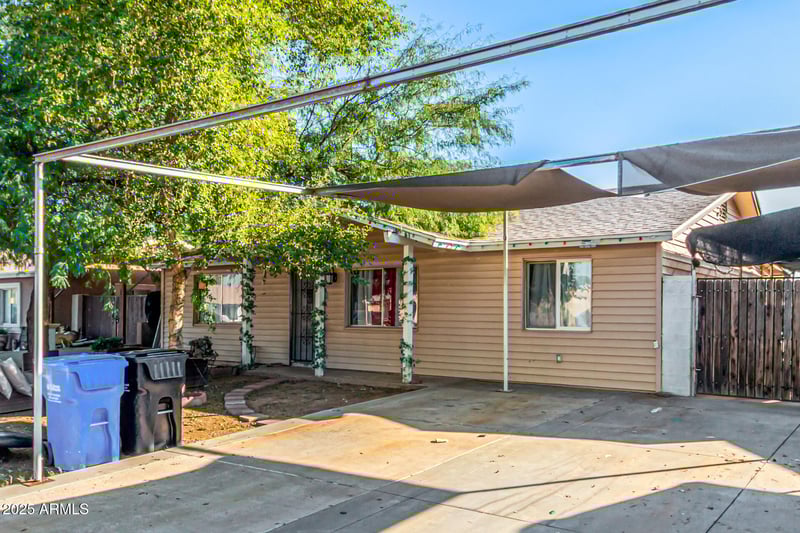 7127 Holly St, Phoenix, AZ 85035