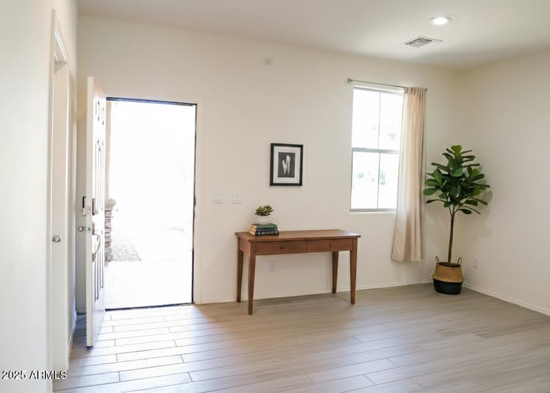 7127 Rancho Dr, Glendale, AZ 85303