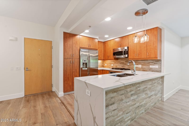 7127 Rancho Vista Dr #2003, Scottsdale, AZ 85251