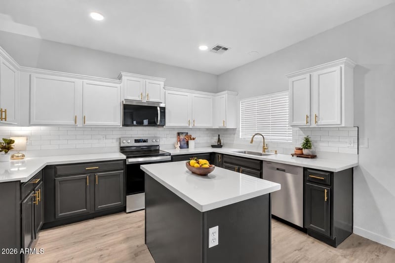7127 S 53rd Ln, Laveen, AZ 85339