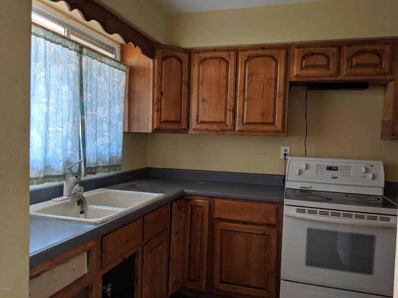 7129 W Pierson St, Phoenix, AZ 85033