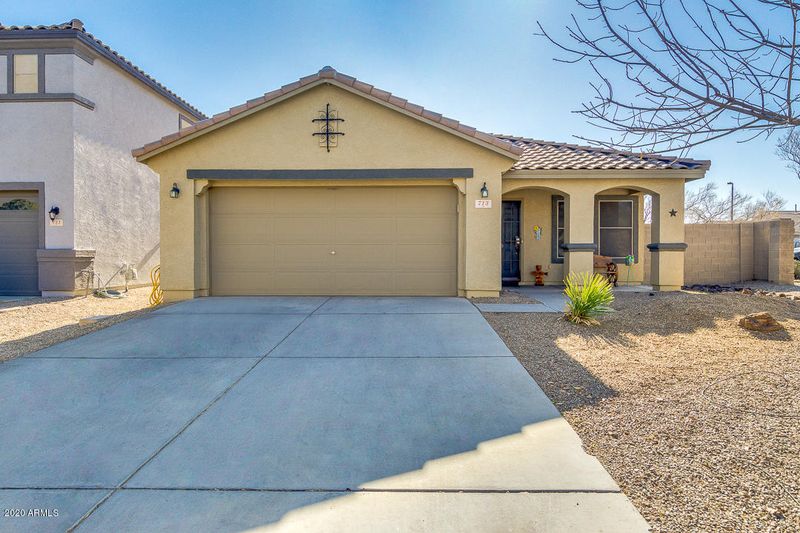 713 E Desert Moon Trl, San Tan Valley, AZ 85143