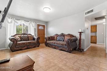 7130 Flower St, Phoenix, AZ 85033