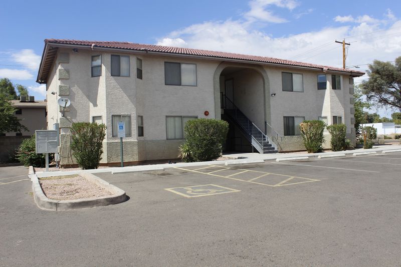 7130 N 27th Ave, Phoenix, AZ 85051