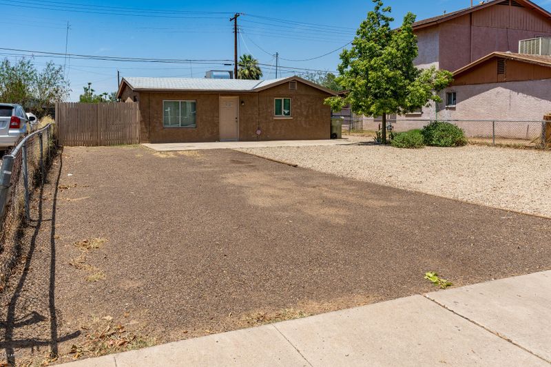 7130 N 48th Dr, Glendale, AZ 85301