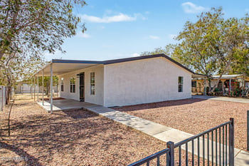 7130 68th Dr, Glendale, AZ 85303