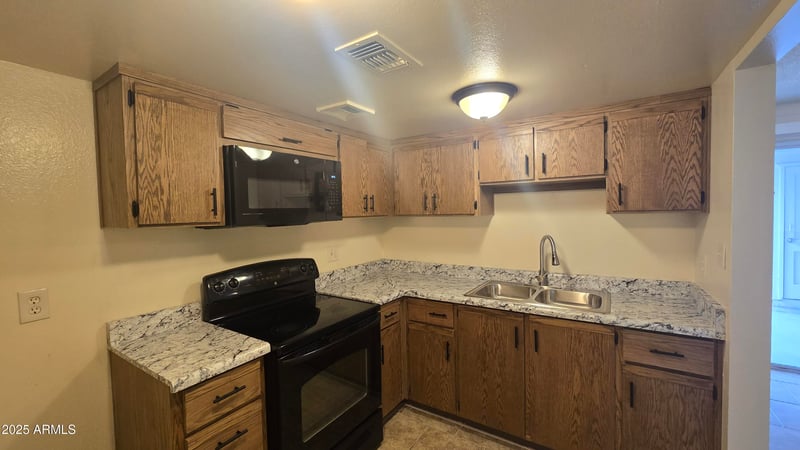 7131 Hazelwood St, Phoenix, AZ 85033