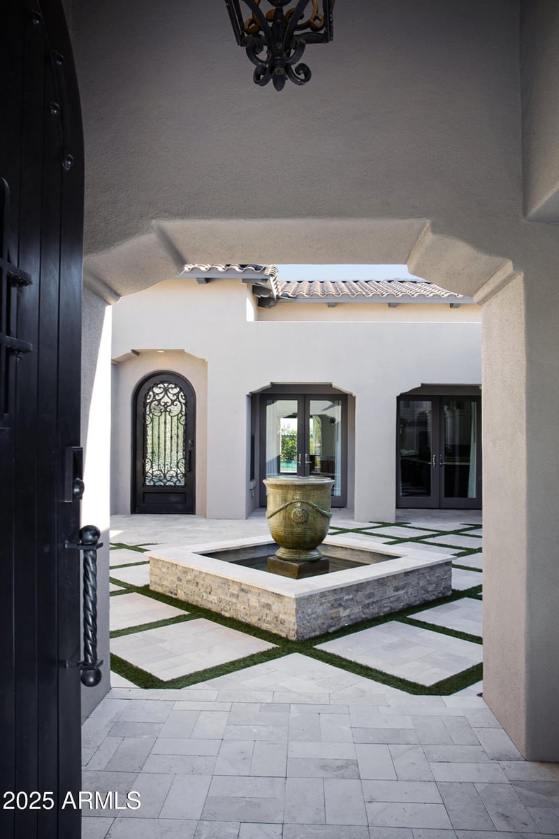 7131 Navarro Way, Scottsdale, AZ 85266