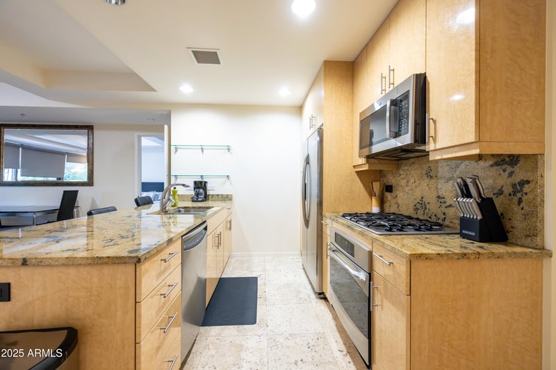 7131 Rancho Vista Dr #3004, Scottsdale, AZ 85251