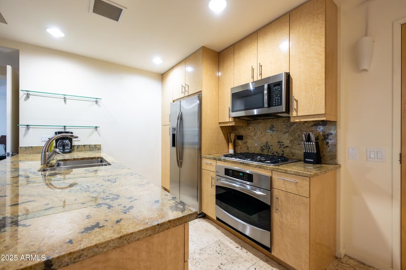 7131 Rancho Vista Dr #3004, Scottsdale, AZ 85251