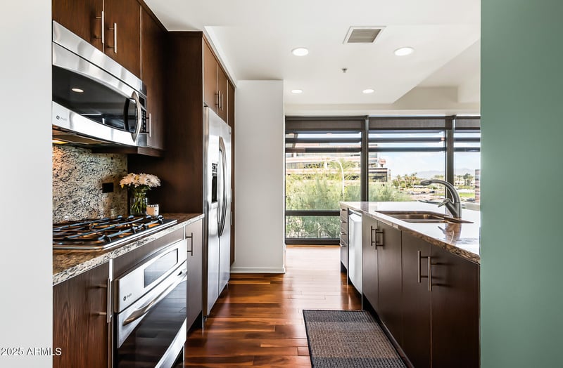 7131 Rancho Vista Dr #4005, Scottsdale, AZ 85251