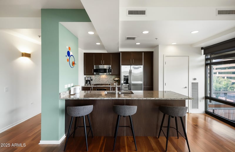 7131 Rancho Vista Dr #4005, Scottsdale, AZ 85251