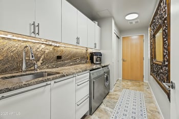7131 Rancho Vista Dr #7011, Scottsdale, AZ 85251