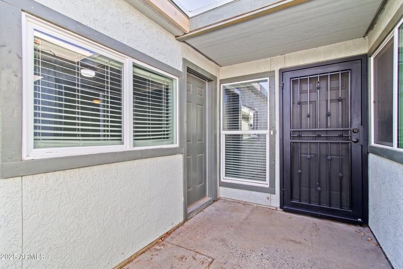 7132 63rd Dr, Glendale, AZ 85301