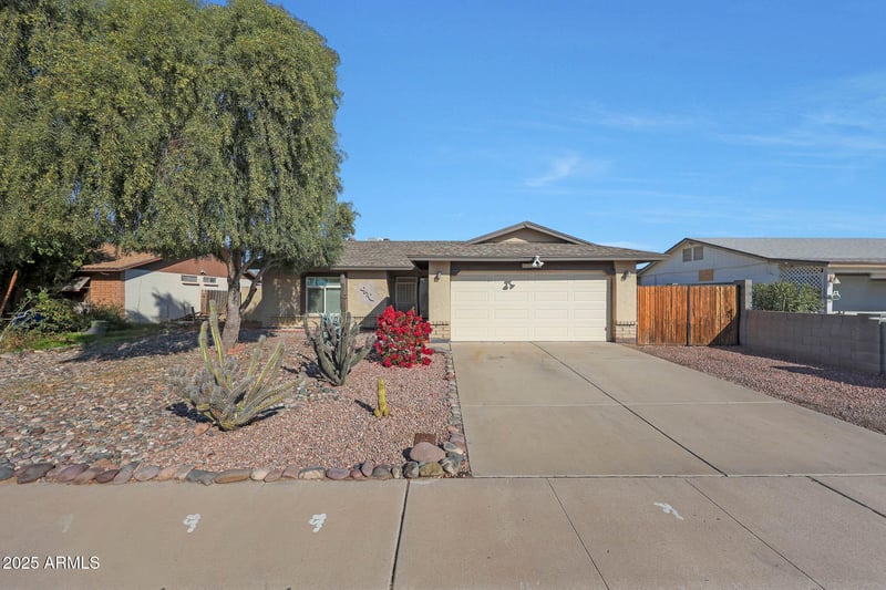 7132 Vermont Ave, Glendale, AZ 85303
