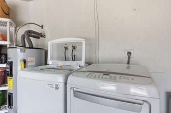 7132 Vermont Ave, Glendale, AZ 85303