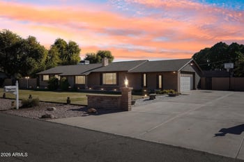 7133 Banff Ln, Peoria, AZ 85381