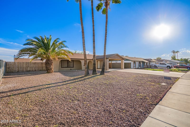 7133 Hatcher Rd, Peoria, AZ 85345