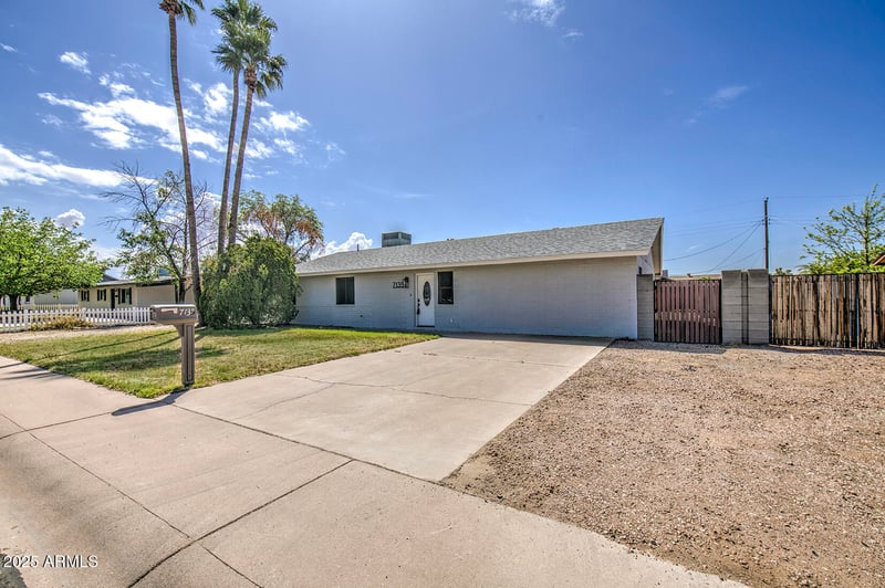 7135 Baywood Ave, Mesa, AZ 85208