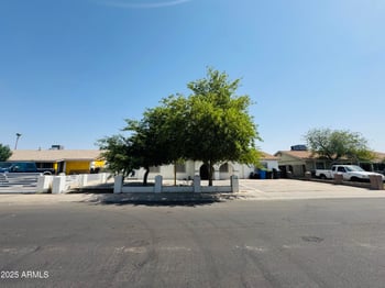 7135 Heatherbrae Dr, Phoenix, AZ 85033