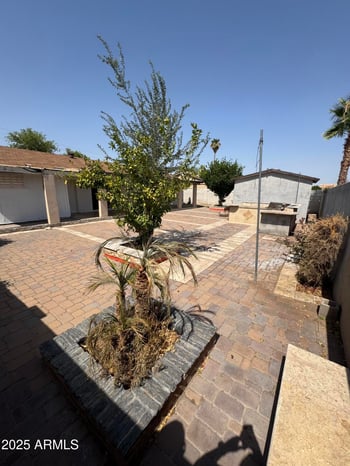7135 Heatherbrae Dr, Phoenix, AZ 85033