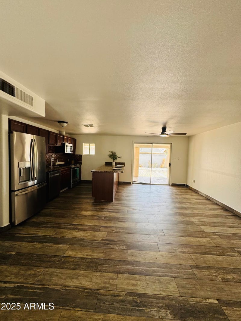 7135 Heatherbrae Dr, Phoenix, AZ 85033