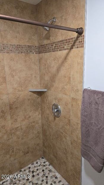 7136 W John Cabot Rd, Glendale, AZ 85308