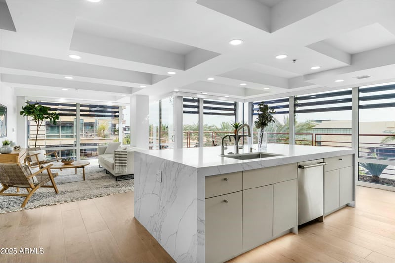 7137 E Rancho Vista Dr #5001, Scottsdale, AZ 85251