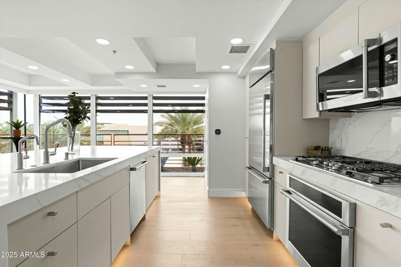7137 E Rancho Vista Dr #5001, Scottsdale, AZ 85251